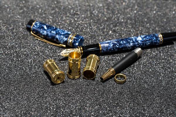 pièce décolletage pour stylo de luxe