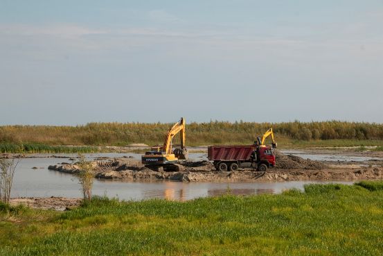 excavator-5560113_1280 Décolletage pièces pour secteur camion